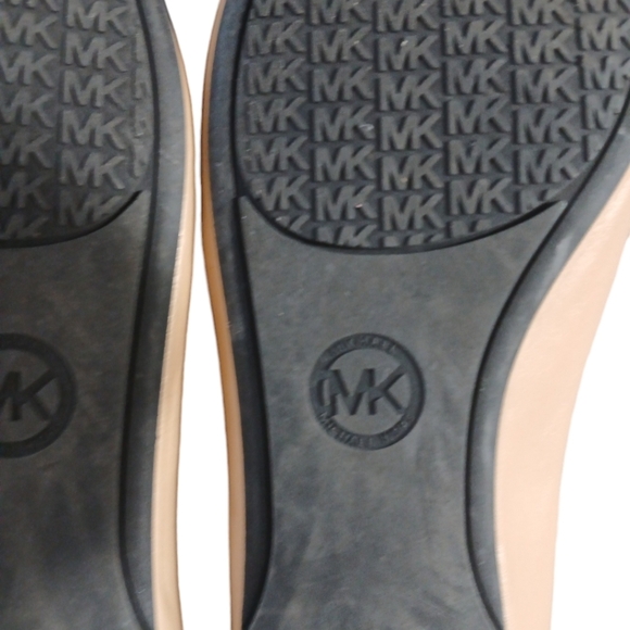 Michael Kors Melody Leather Bow Detail Ballet Flats - Picture 9 of 10